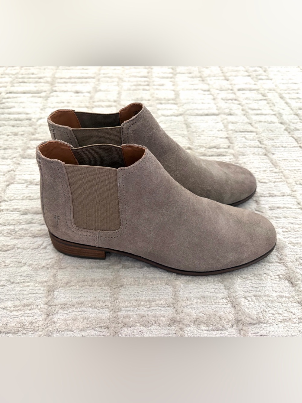 FRYE suede Chelsea Boots